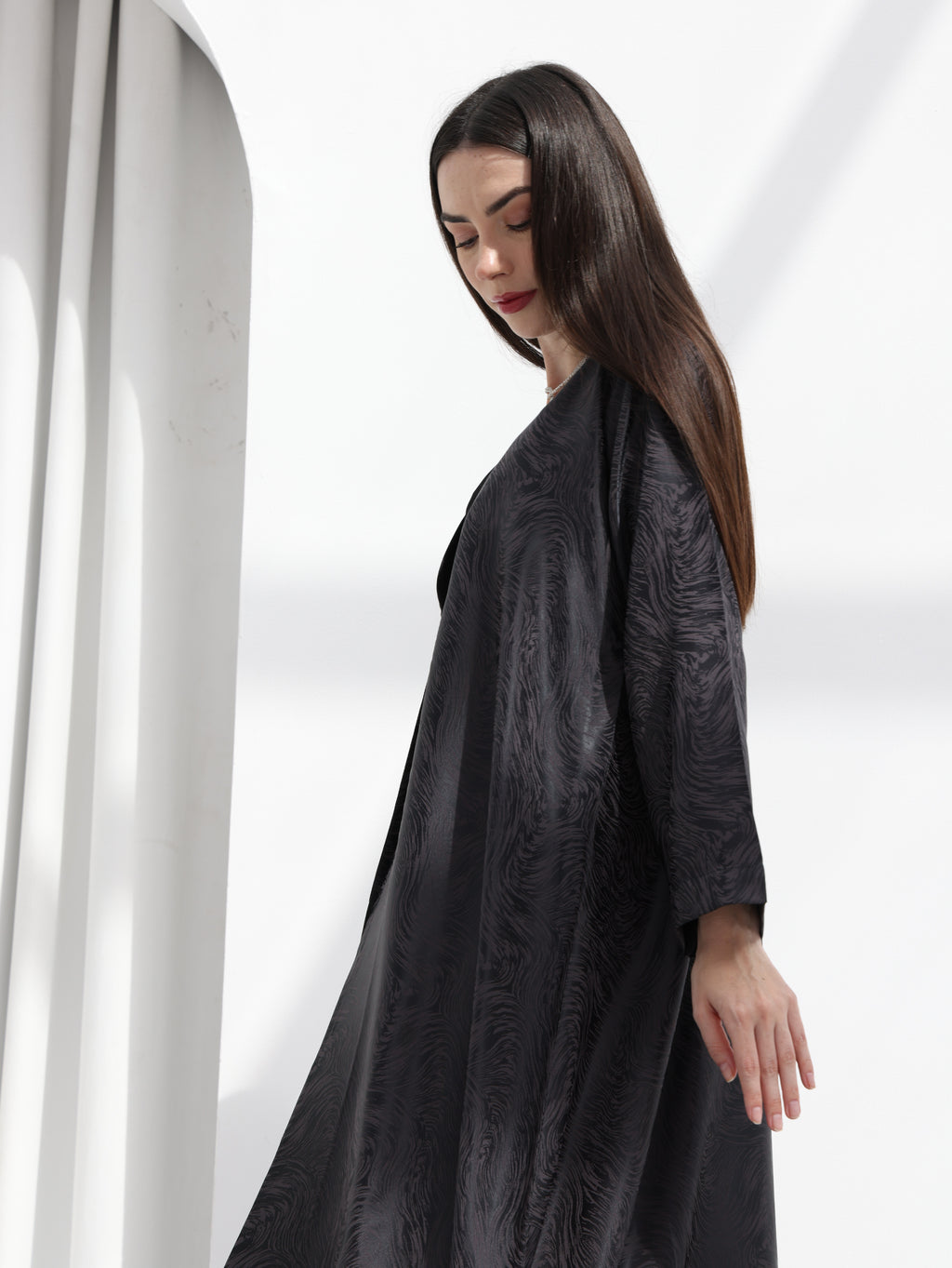 Lines Abaya