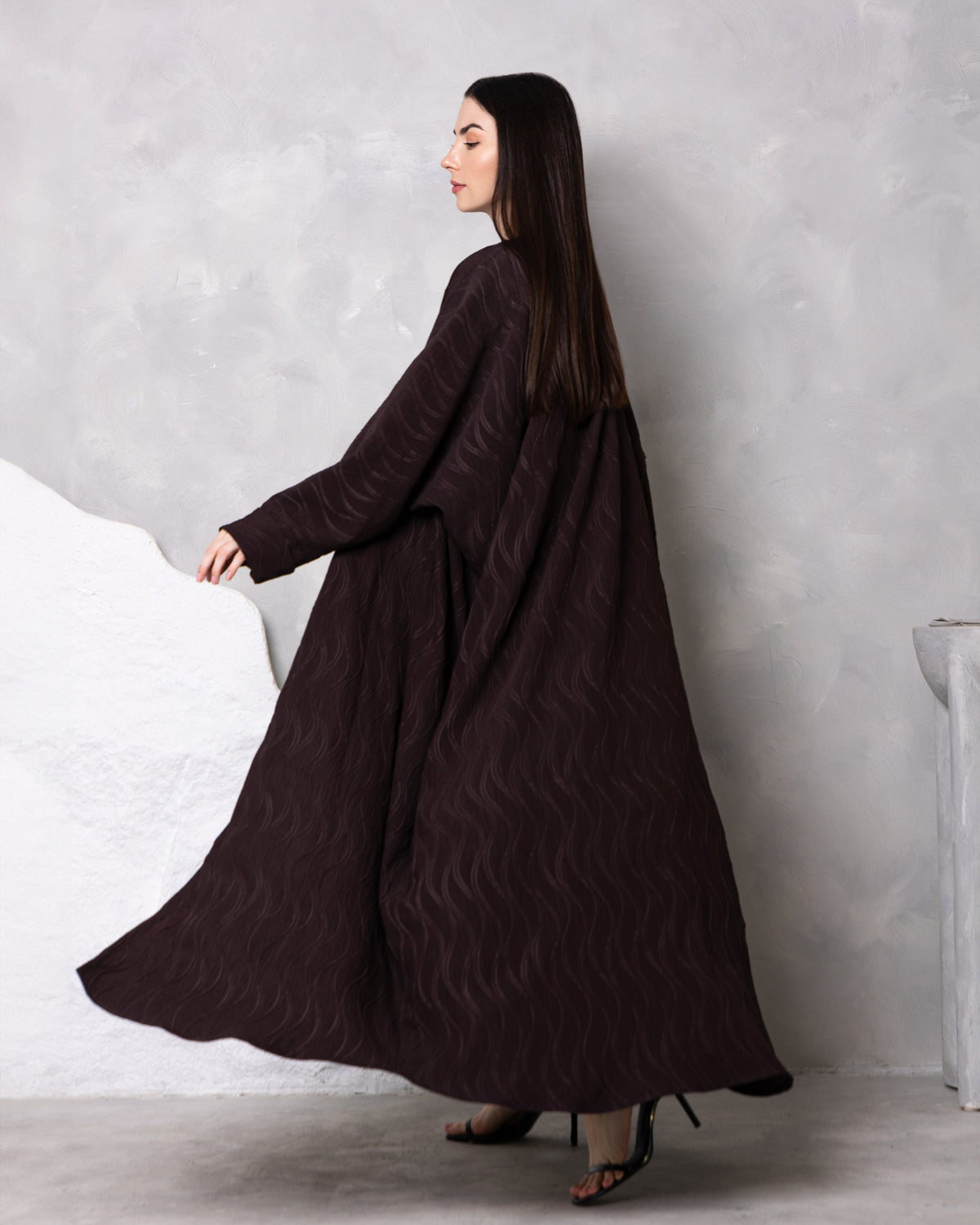 Waves ABAYA