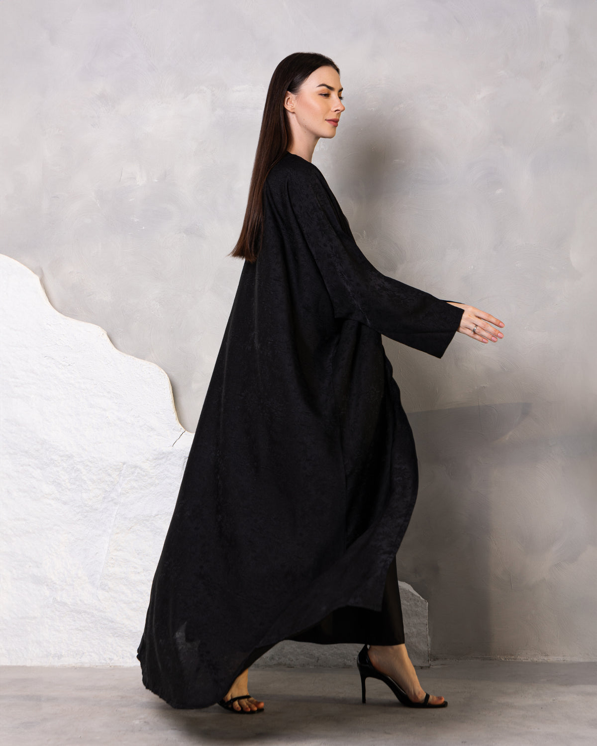Void abaya